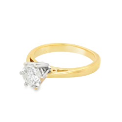 Pre Owned 18ct Diamond Solitaire Ring ZV20